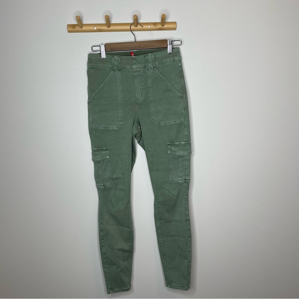 Spanx Stretch Twill Ankle Cargo Pants soft sage medium - Picture 2 of 8